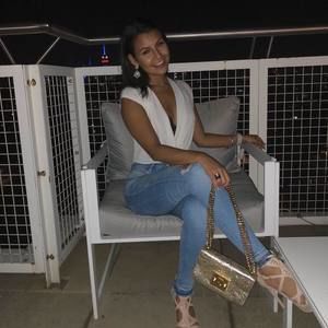 Meet your Posher, Anissa